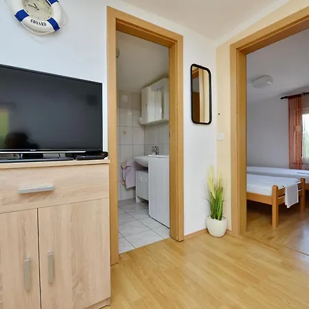 Apartment Nada *